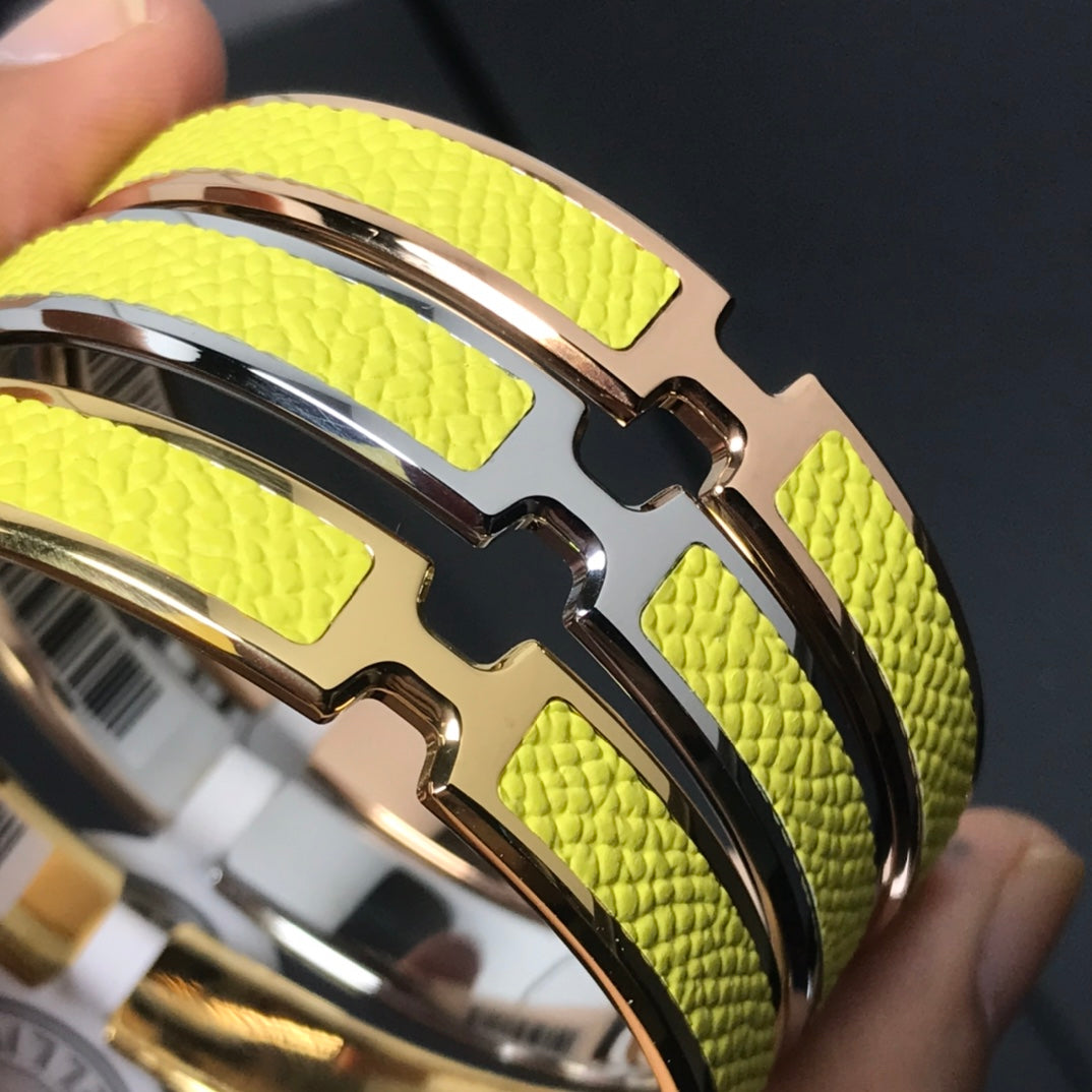 18K Olympe Yellow Hermes Bracelet